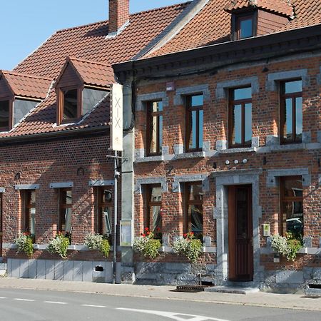 Auberge Le XIX eme Thulin Exterior foto